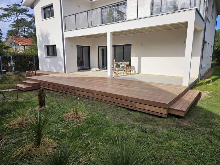 Terrasse en composite REGALBOARD esthétique Les Landes